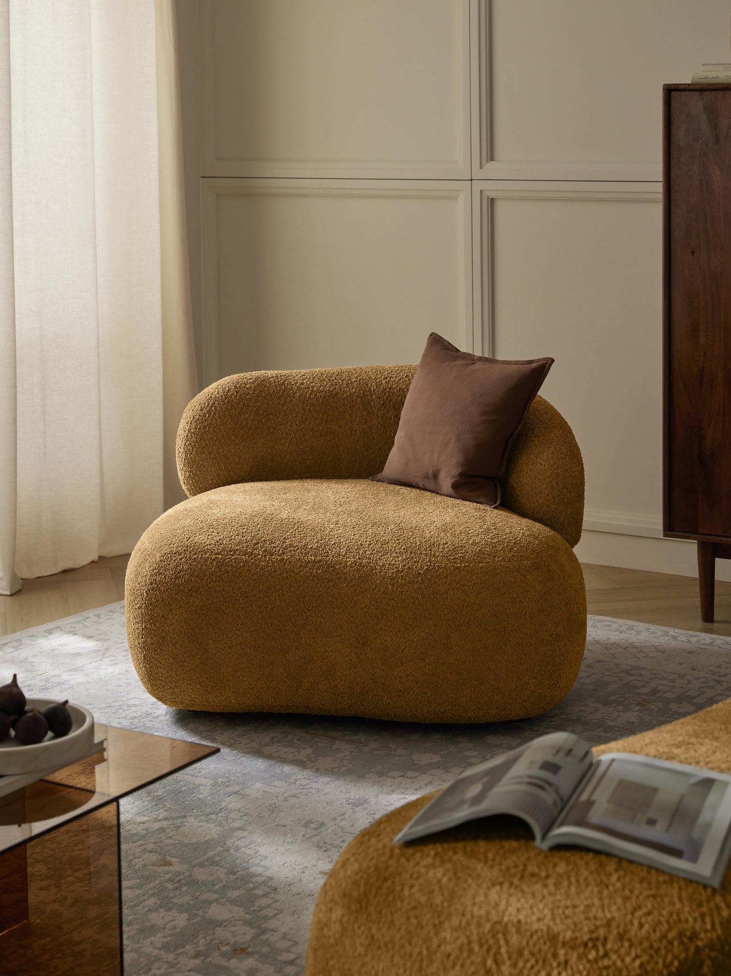 Simpales Alba Lounge Chair (Teddy Bouclé)