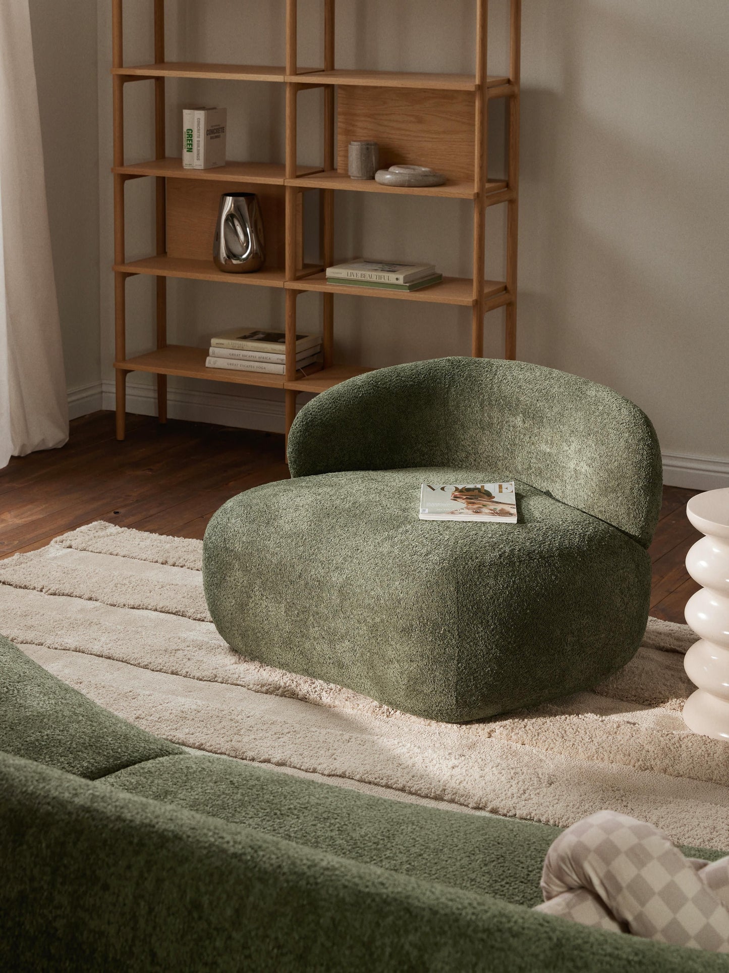 Simpales Alba Lounge Chair (Teddy Bouclé)