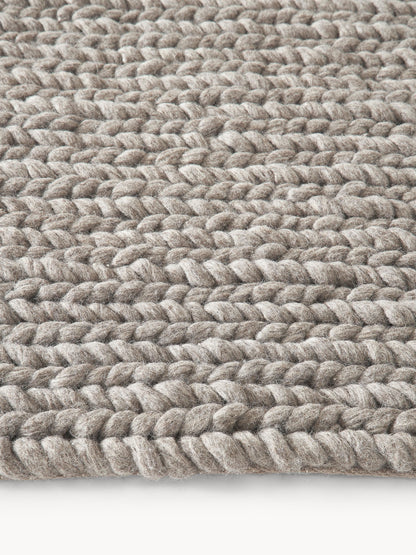 Simpales Bruna Wool Rug, Handmade, with Braided Texture