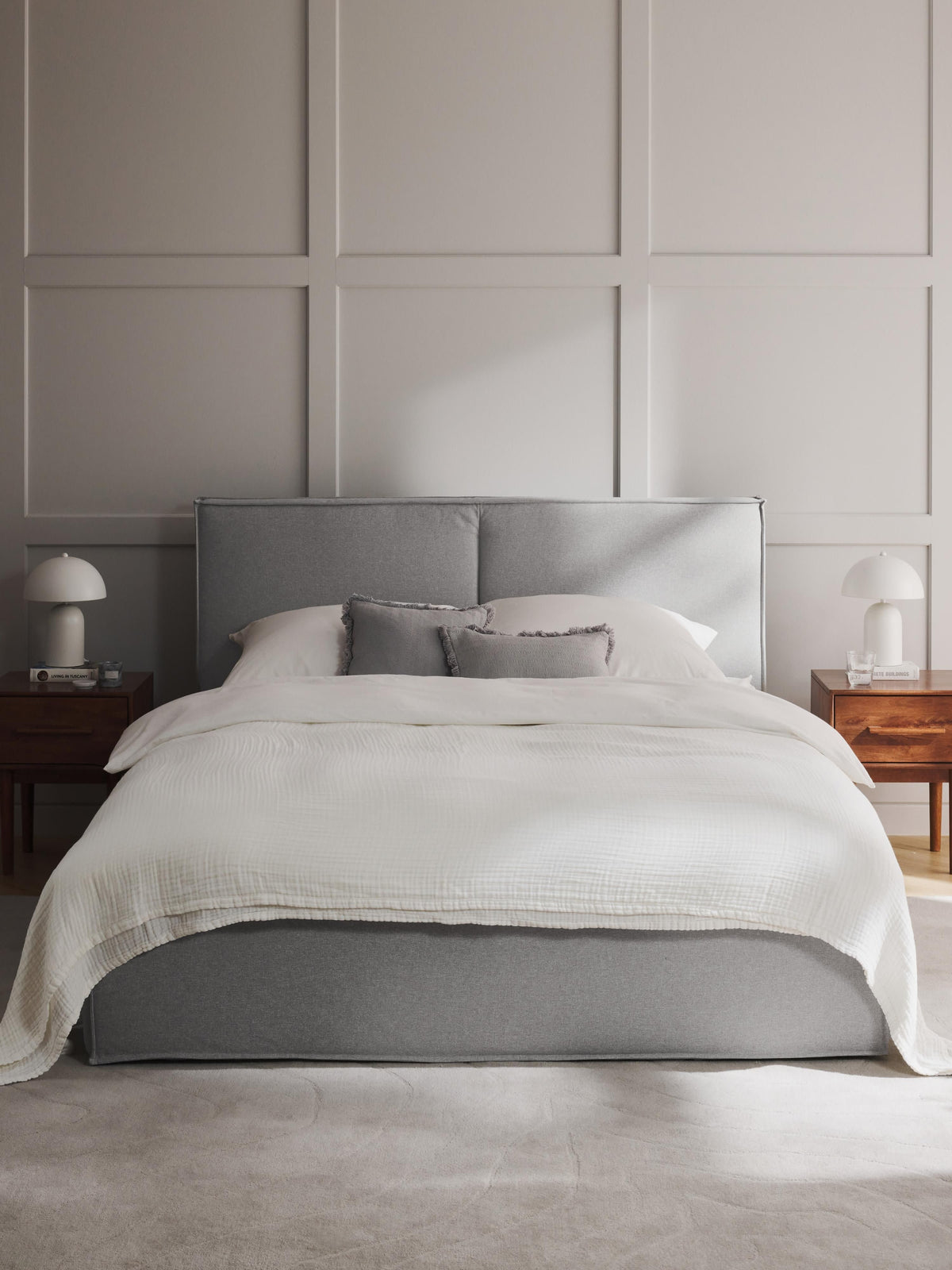 Simpales Dream Bed with Storage, Upholstered
