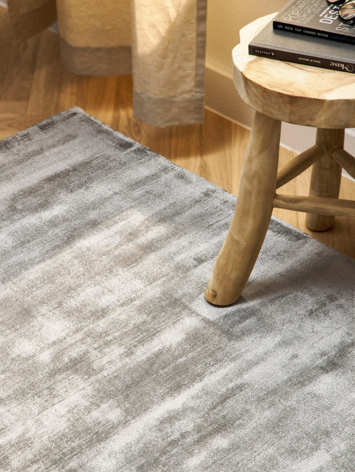 Simpales Jane Rug in Hand-Woven Viscose