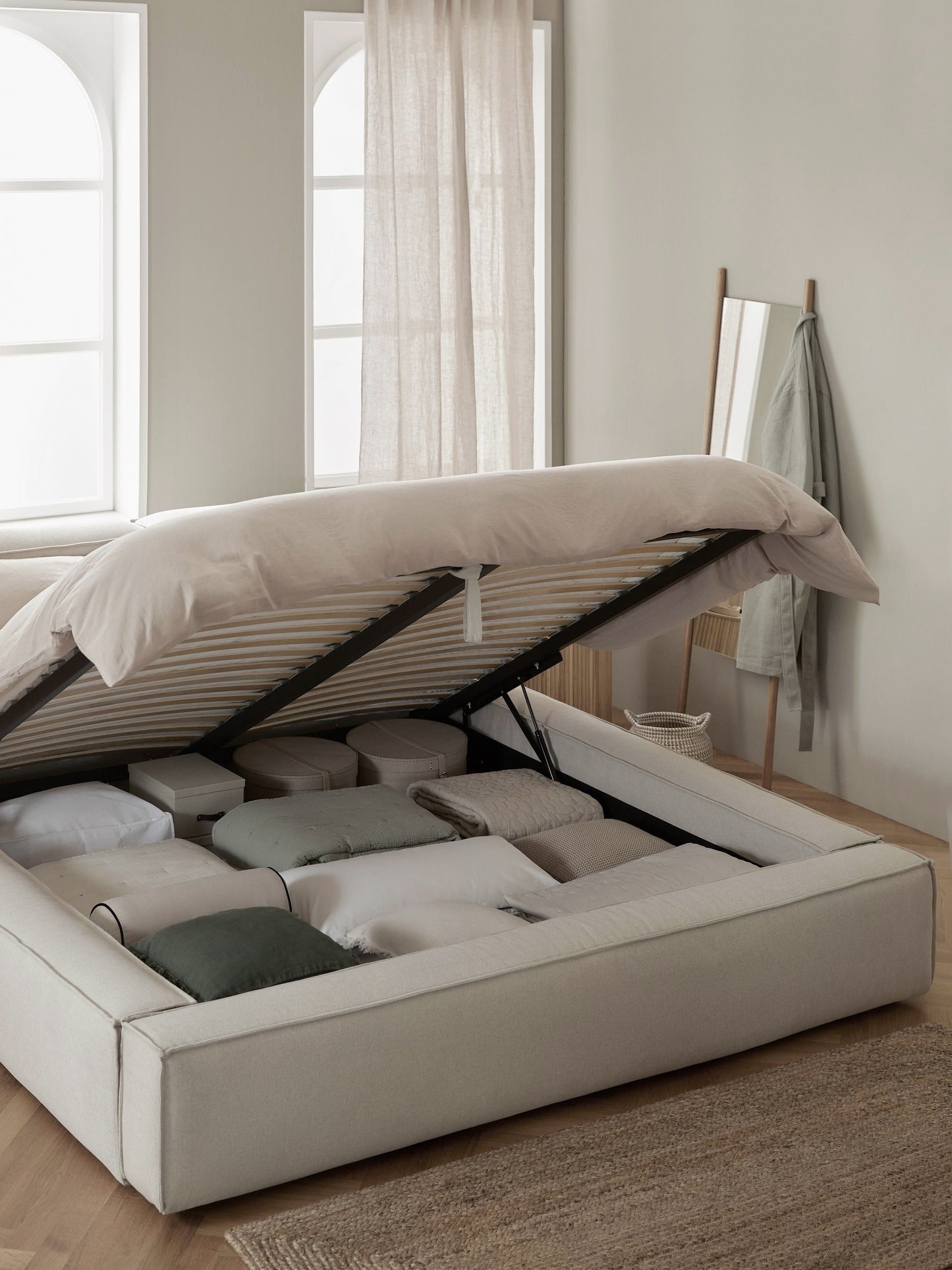 Simpales Lennon Bed with Storage, Upholstered