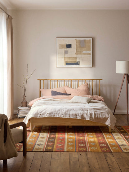 Simpales Windsor Bed in Wood with Headboard in Pine
